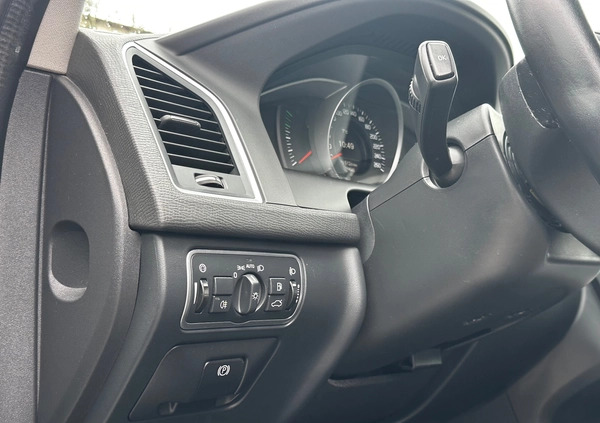 Volvo XC 60 cena 84900 przebieg: 128646, rok produkcji 2017 z Chojnów małe 191